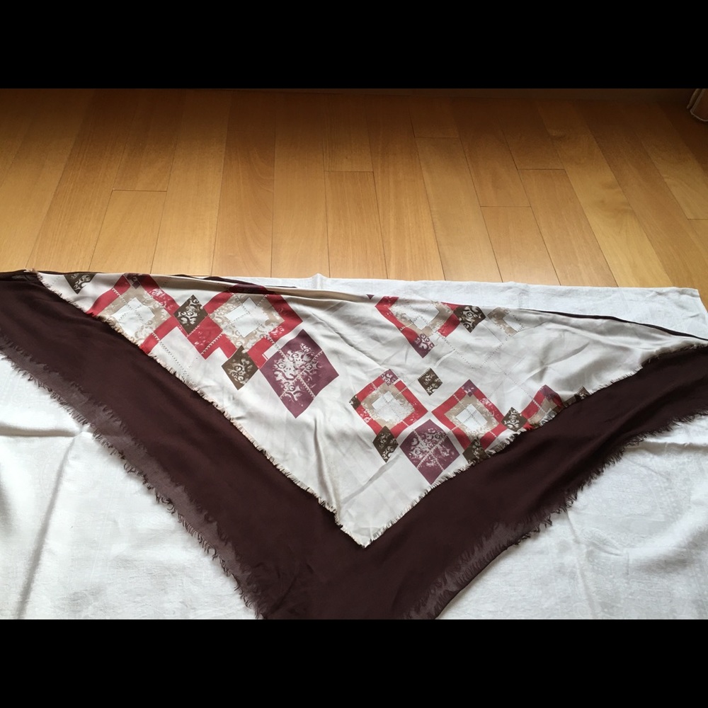 Scarf - Picture 3 of 5